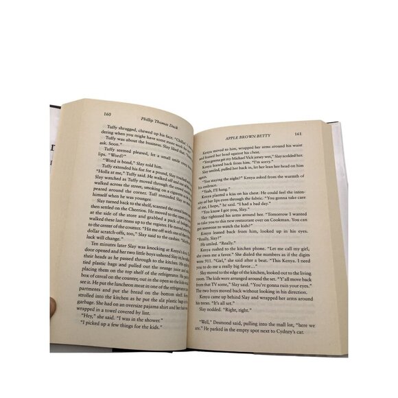 Apple Brown Betty By Phillip Thomas Duck Hardcover Novel 2007 - Picture 6 of 13